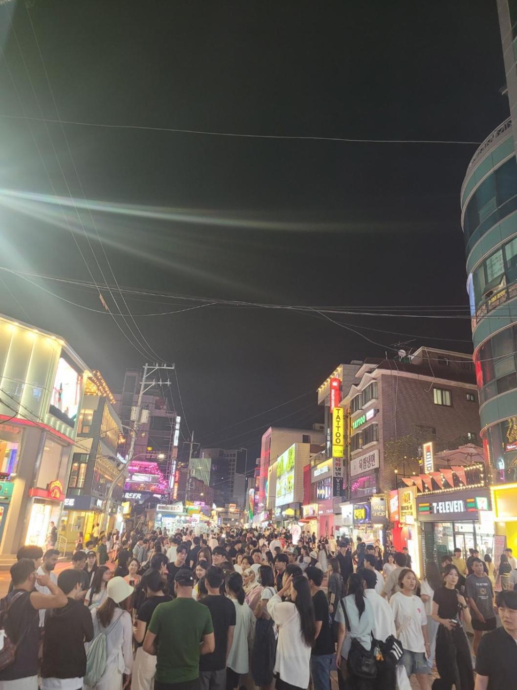 K Wave Only Female In Hongdae 1 Rumah tetamu *